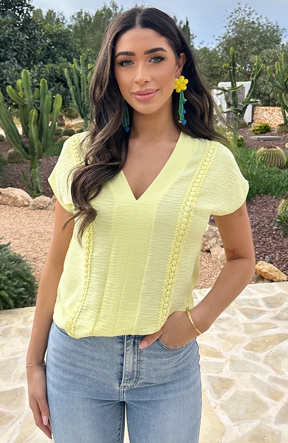Romantic V-Hals Top Butter Yellow – tops, foto 2