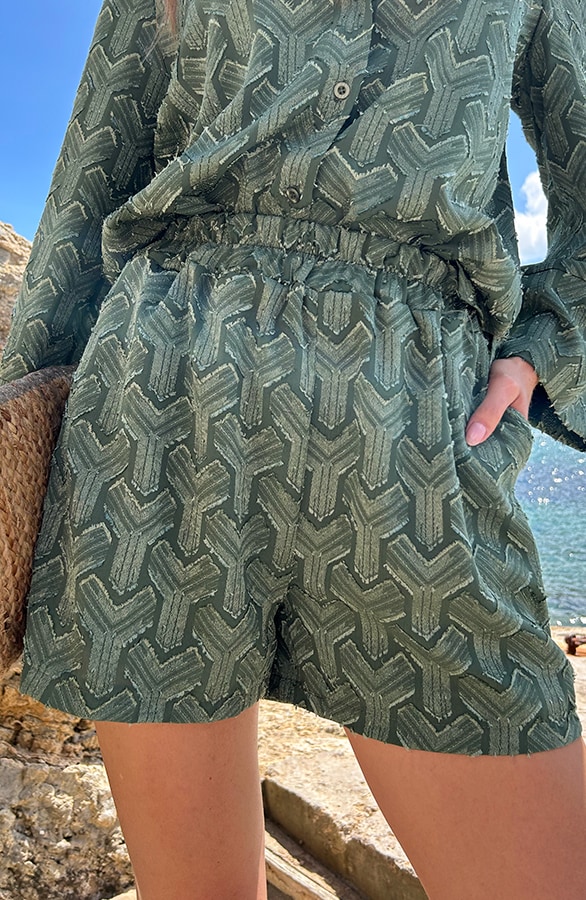 Detailed Print Short Army – shoparchief