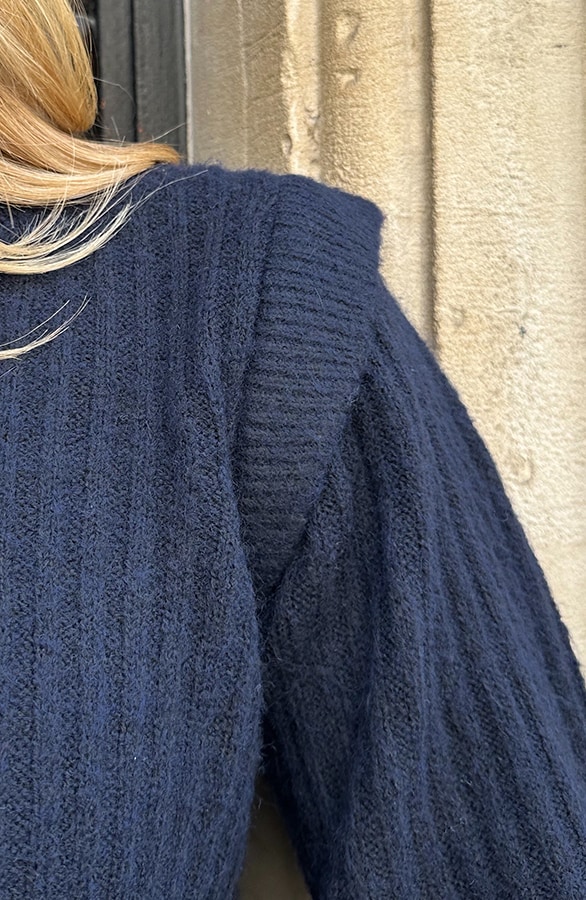 Knitted Shoulder Detail Trui Marine – truien, foto 5