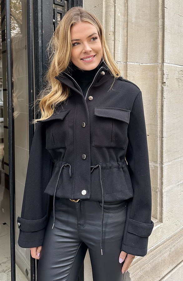 Soft Jacket Met Koord Zwart – shoparchief