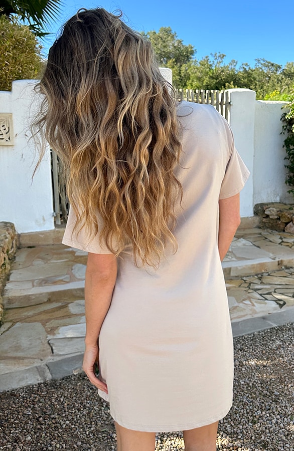 Knotted T-shirt Dress Beige – jurken, foto 3
