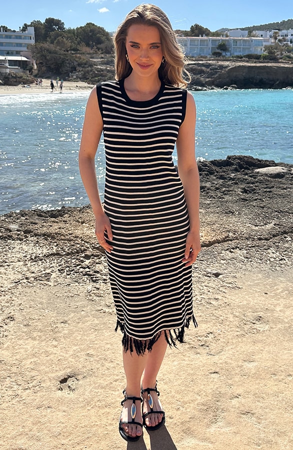 Gestreiftes Midi Kleid mit Fransen Schwarz, Kleider, Foto 6