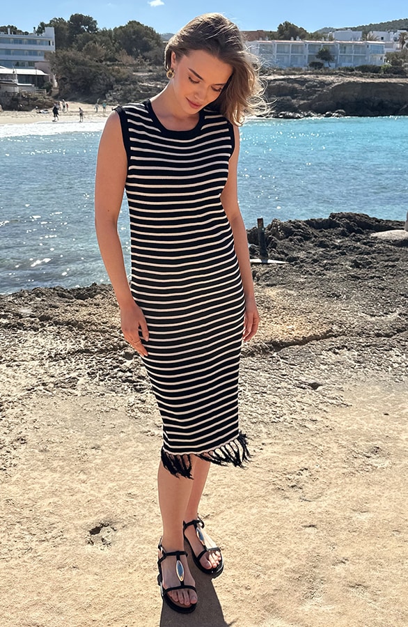 Gestreiftes Midi Kleid mit Fransen Schwarz, Kleider, Foto 2
