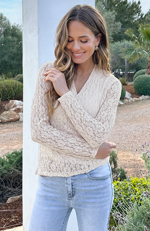 Wickel Lace Top Asymmetric Beige, Tops, Foto 6