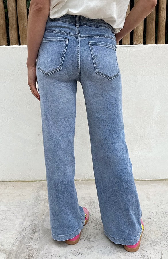 Statement Jeans mit Strass Flower, Foto 4