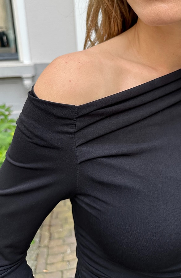 Offshoulder Top Stretch Zwart – tops, foto 4