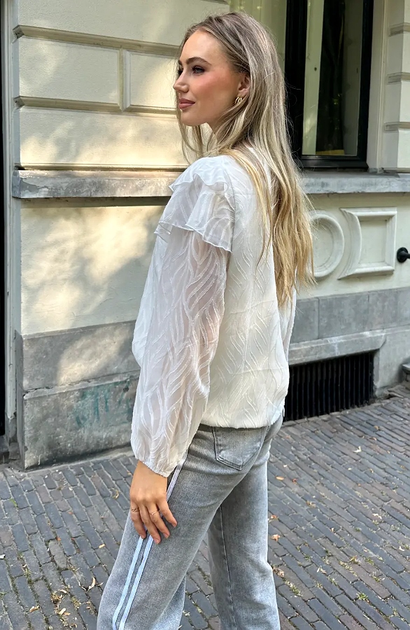 Noa Ruffle Blouse Ecru – blouses, foto 6