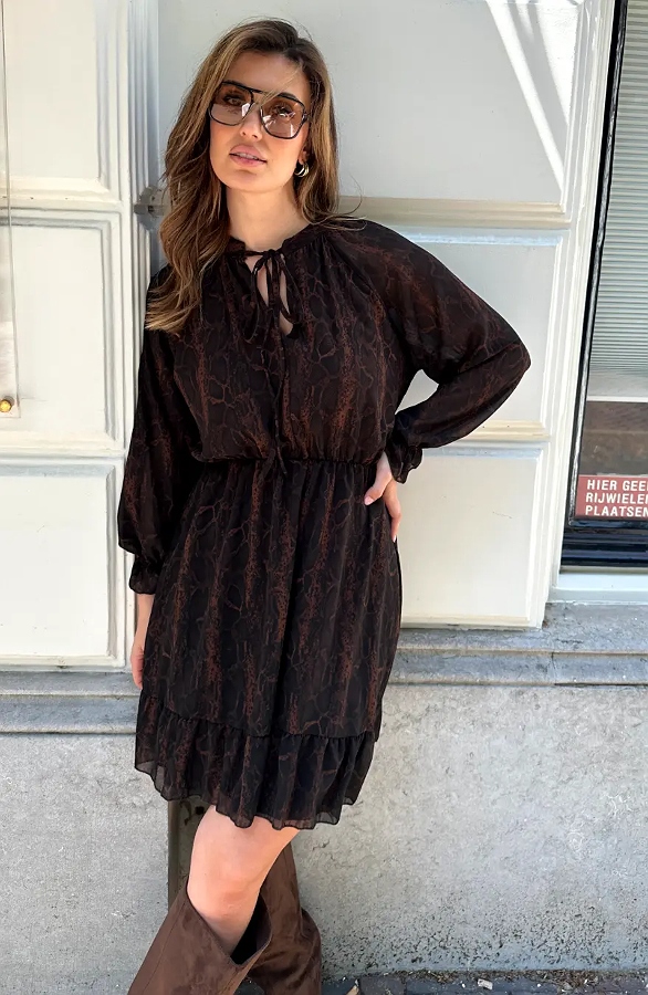 Ruffle Snake Print Jurk Choco – jurken, foto 5