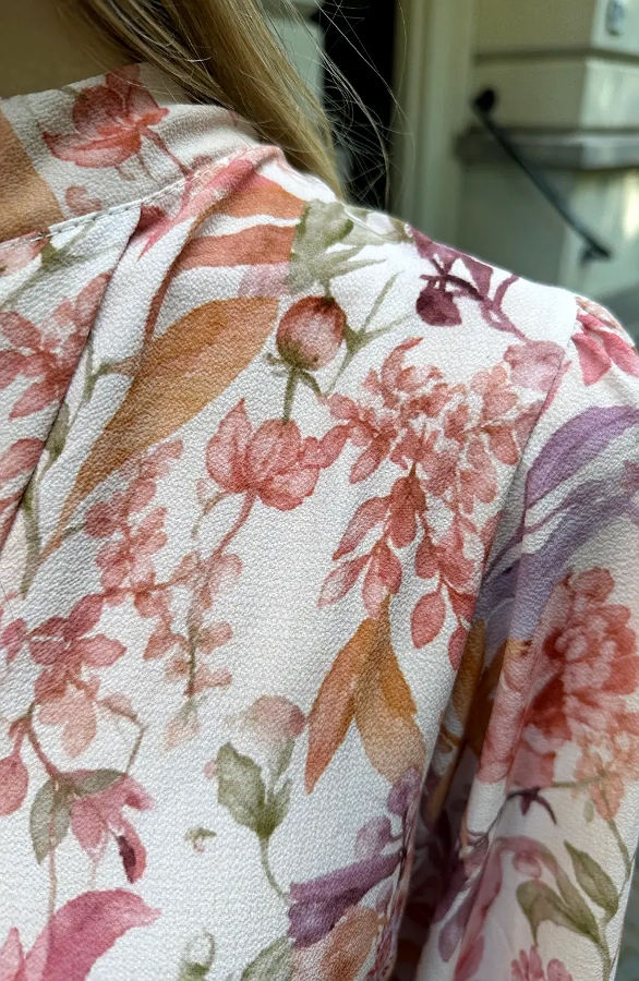 V-Ausschnitt Bluse Botanisch Dust Rosa, Blusen, Foto 7