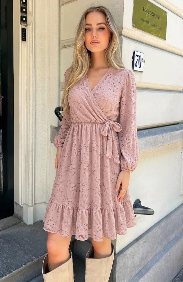 Luxury V-hals Jurk Soft Lace Dust Roze – jurken