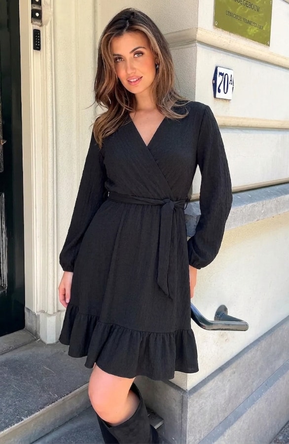 Smocked Jurk V-Hals Zwart – jurken